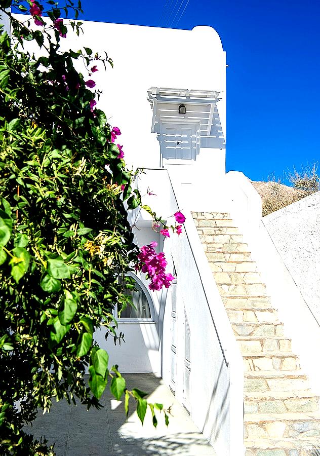 Aspro Phos Santorini Hotel